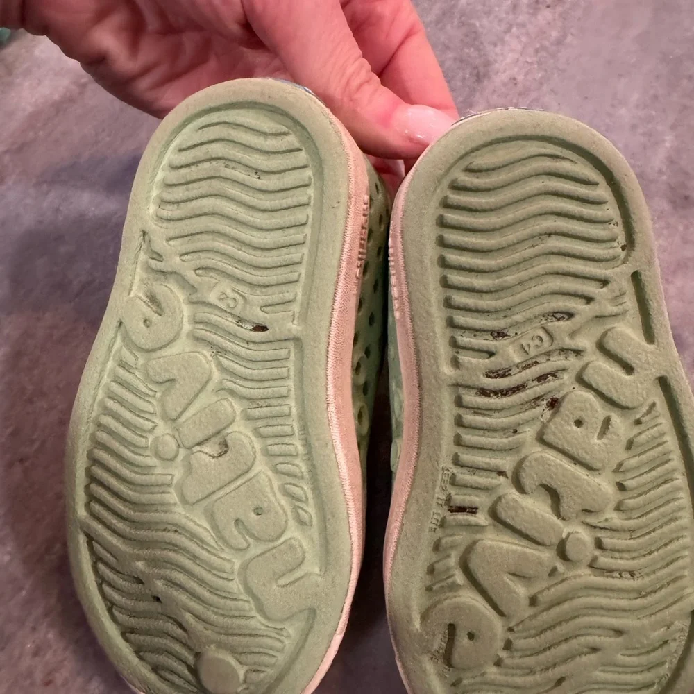 Native Kids Slip-On Water Shoes in Light Green and Cream